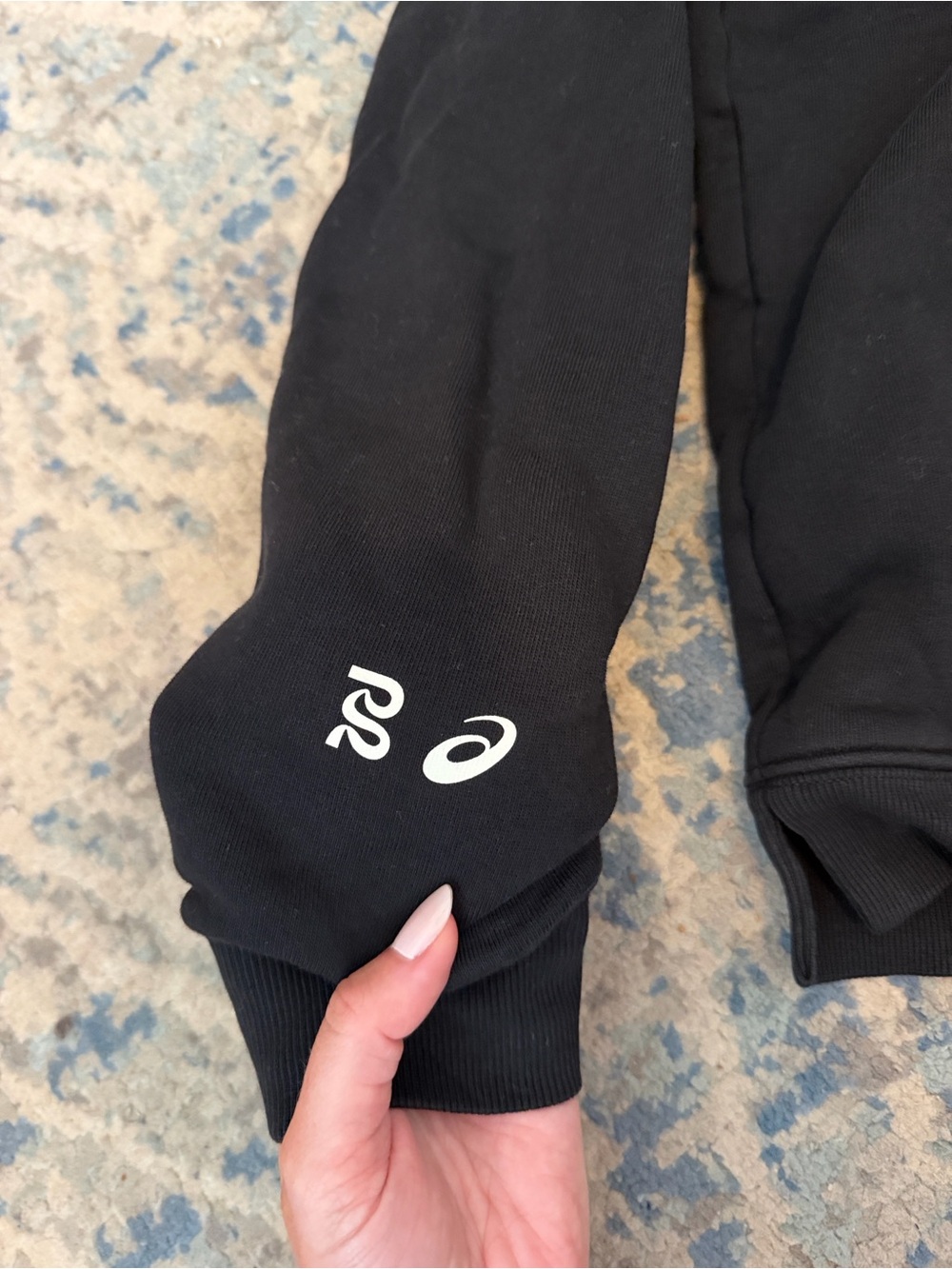 Bandit x Asics NYC Marathon 2024 Hoodie - Picture 4 of 9